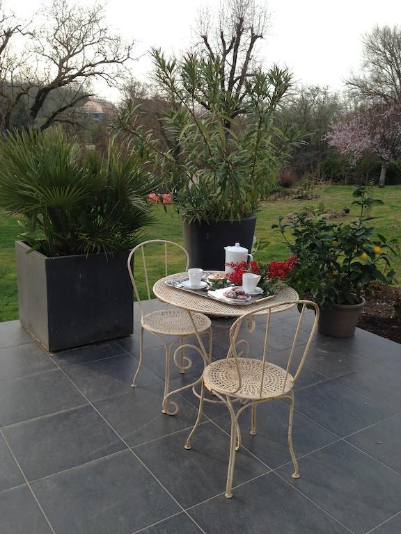 Bed and Breakfast Les Camelias Lalinde Exterior foto