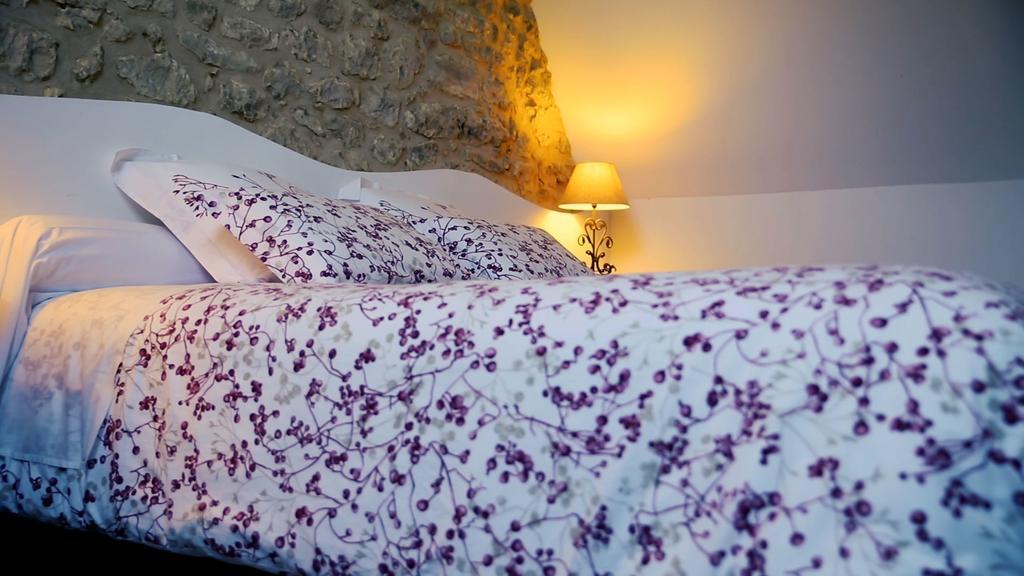 Bed and Breakfast Les Camelias Lalinde Exterior foto